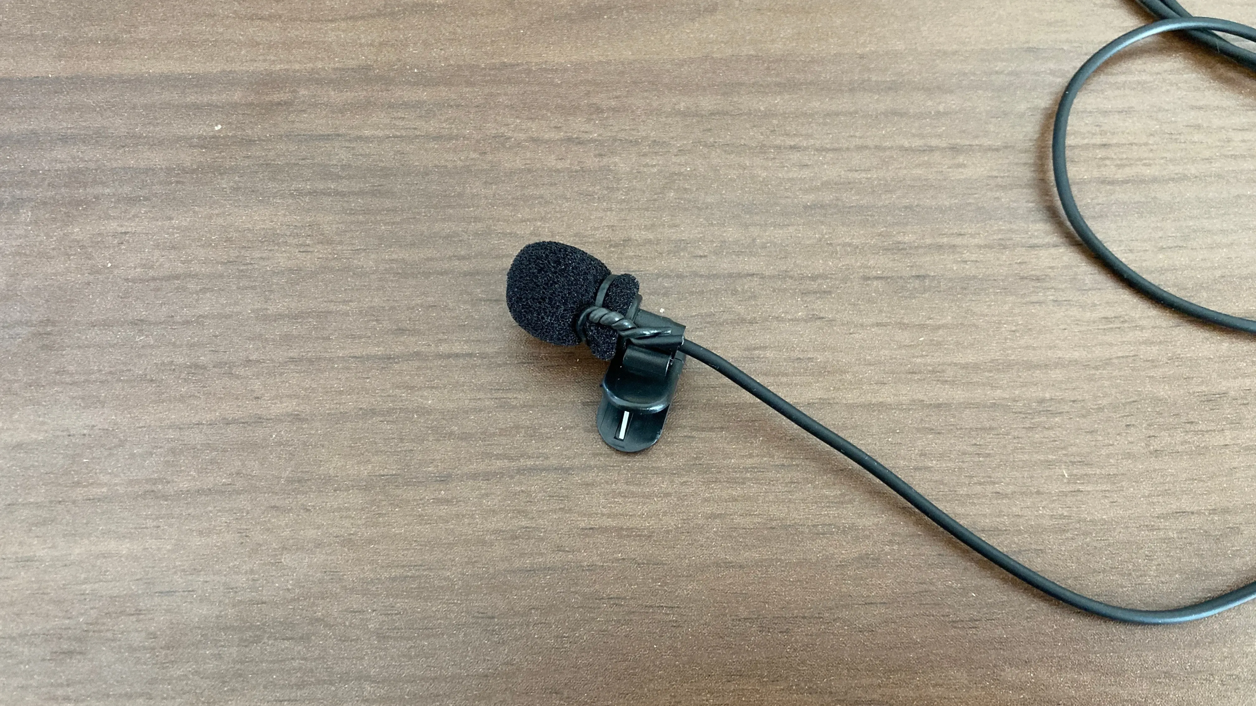 マイクカバーを固定した様子