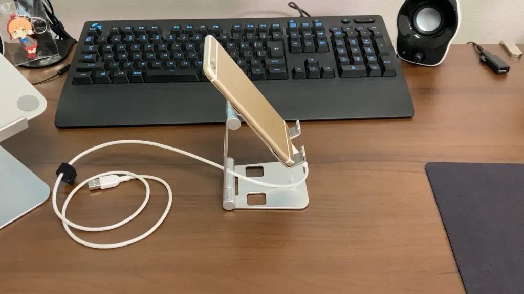 実際にiPhoneを載せてみた